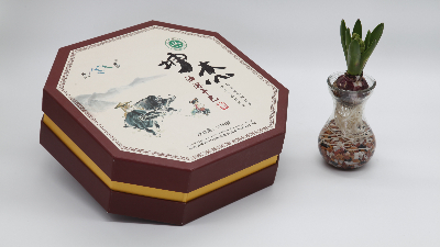 享受清真美味，引领世界食尚！坤杰牛干巴天地盖礼盒定做